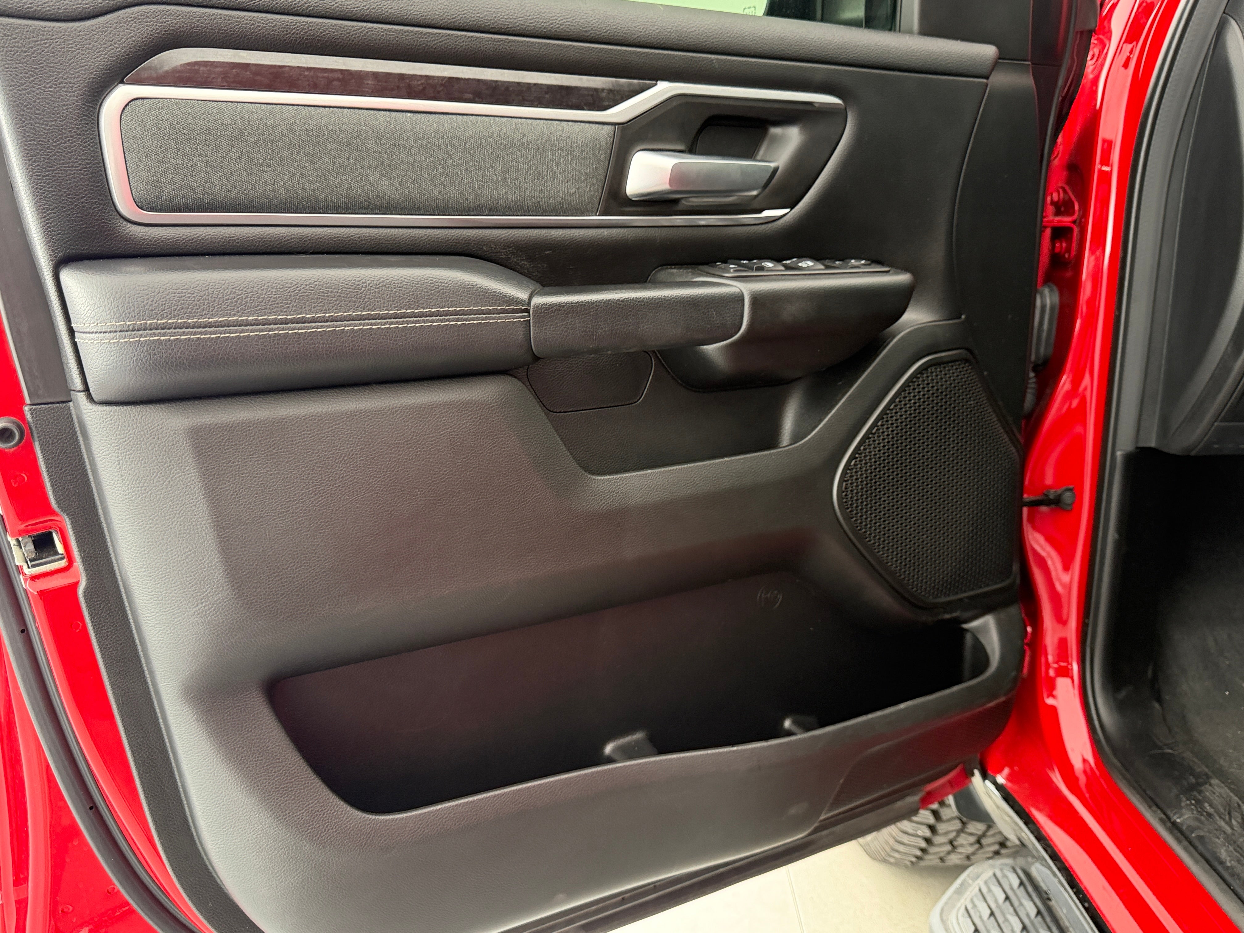 ram ram 1500 pickup 2022 1C6SRFFT9NN354345 image ram ram 1500 pickup 2022 1C6SRFFT9NN354345 image